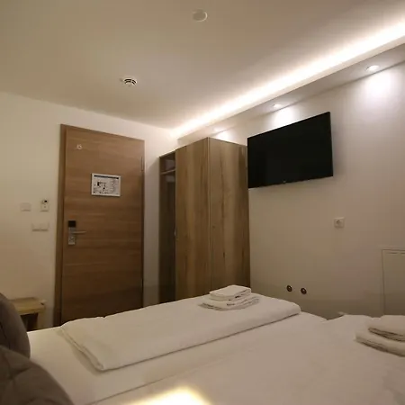 Bed and breakfast Amici Room´s - Kumpfmühler Kastell Ratisbona